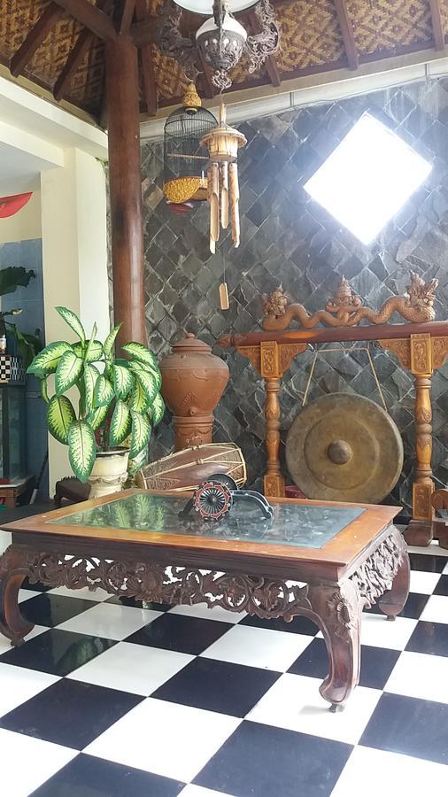 La Javanaise Home Stay Malioboro Yogyakarta Bagian luar foto