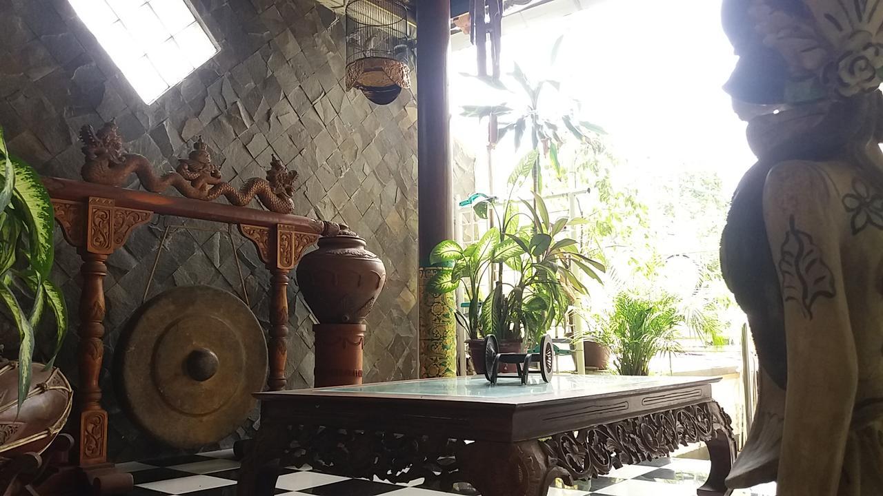 La Javanaise Home Stay Malioboro Yogyakarta Bagian luar foto