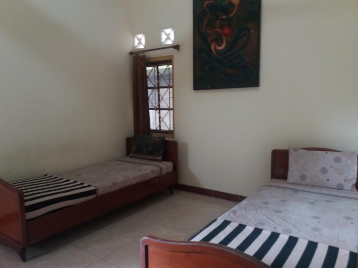 La Javanaise Home Stay Malioboro Yogyakarta Bagian luar foto