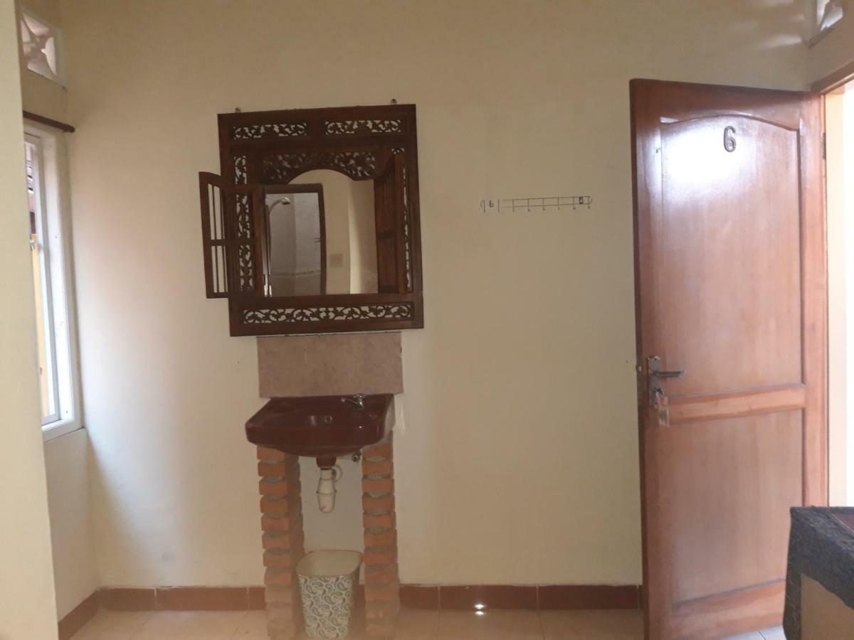 La Javanaise Home Stay Malioboro Yogyakarta Bagian luar foto