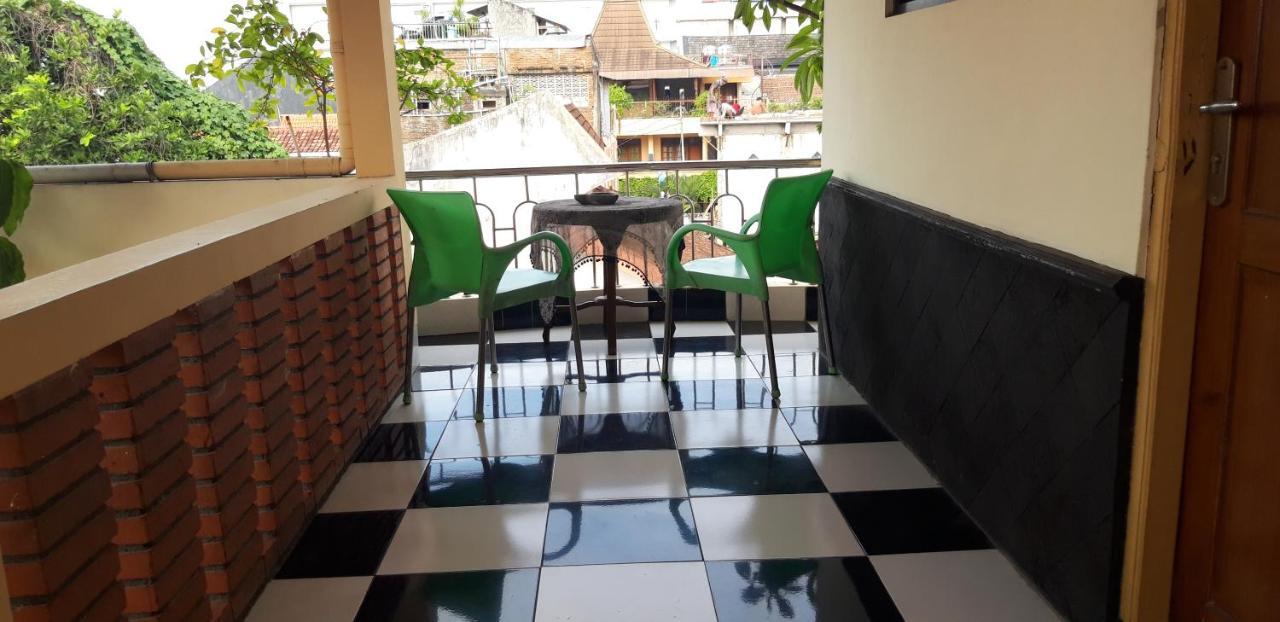 La Javanaise Home Stay Malioboro Yogyakarta Bagian luar foto