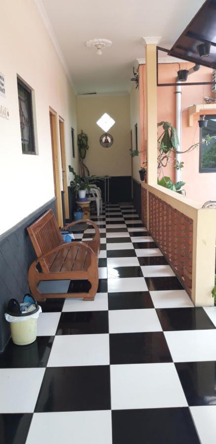 La Javanaise Home Stay Malioboro Yogyakarta Bagian luar foto
