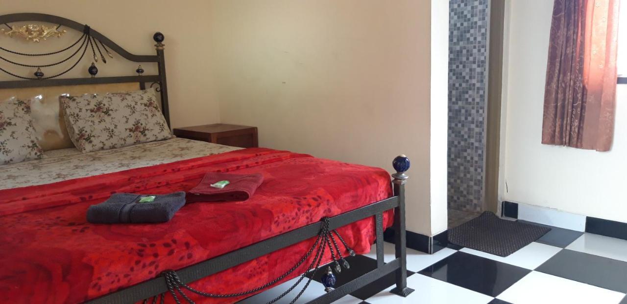 La Javanaise Home Stay Malioboro Yogyakarta Bagian luar foto